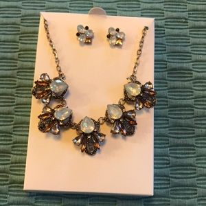 Statement Necklace set.